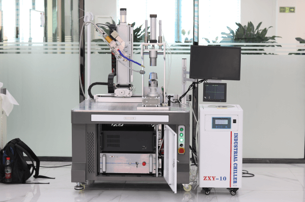 激光焊接機(jī) 激光焊接機(jī)